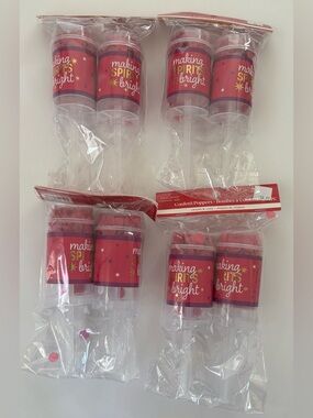 Confetti poppers NEW NWT 8 total 4 packages “making spirits bright” Christmas